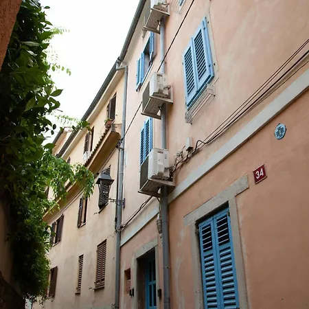 Rosa Di Pirano Con Terrazza Curnovec