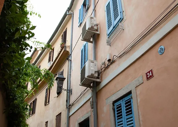 Rosa Di Pirano Con Terrazza Curnovec